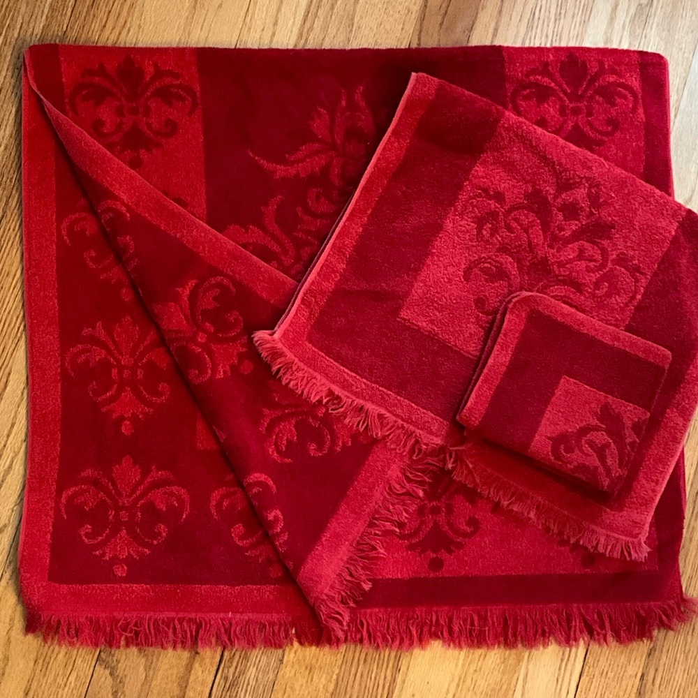 Fieldcrest Imperial Collection Red Towel